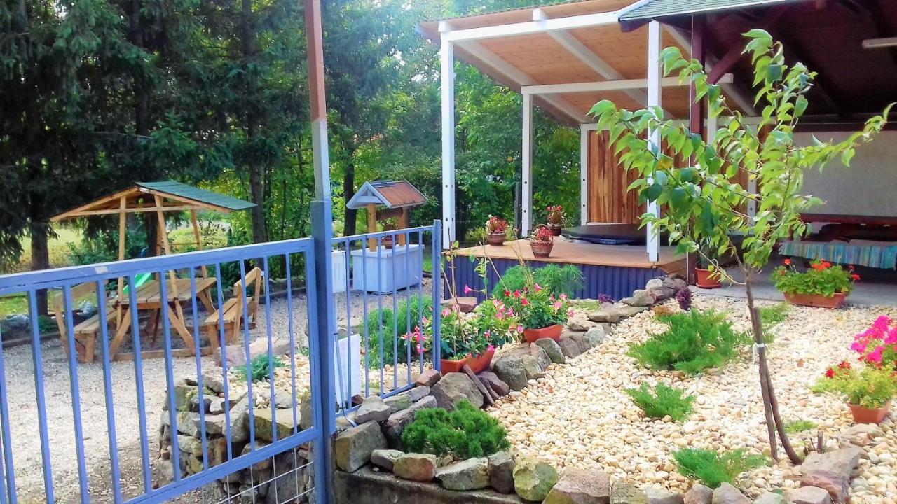 Kristaly Vendeghaz Hotel Bogacs Bagian luar foto